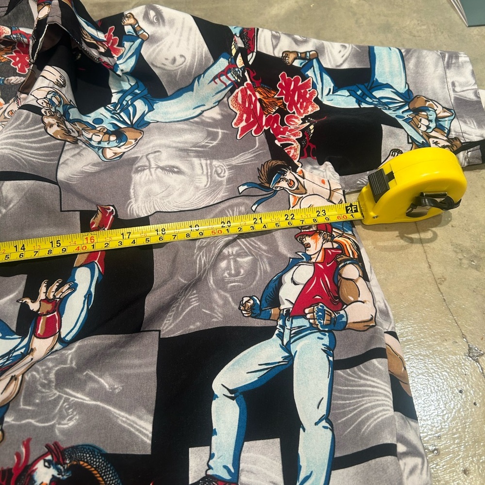 Street Fighter-inspired button up - Picture 4 of 5